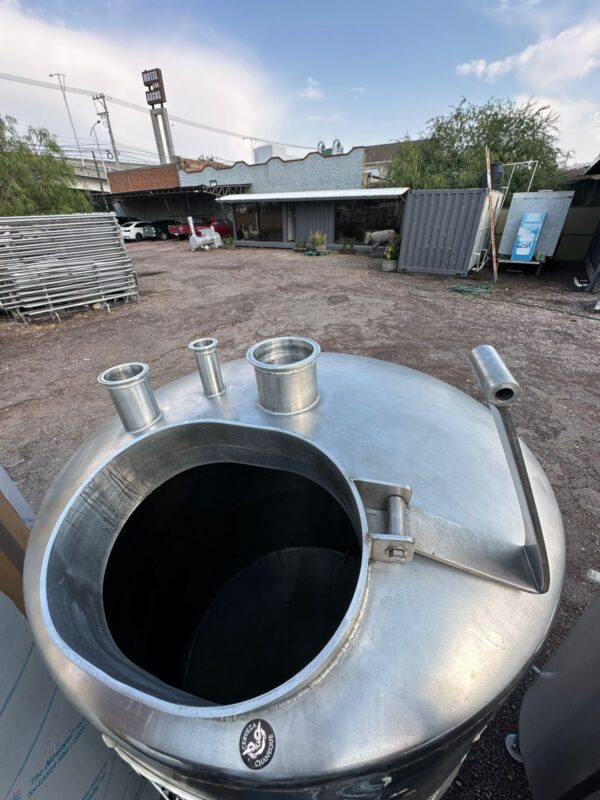 TANQUE FERMENTADOR, CAPACIDAD 600 LITROS - Imagen 7