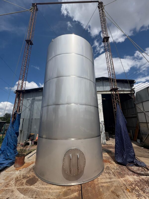 TANQUE NUEVO DE ACERO INOXIDABLE  CON CAPACIDAD DE 46,000 LITROS