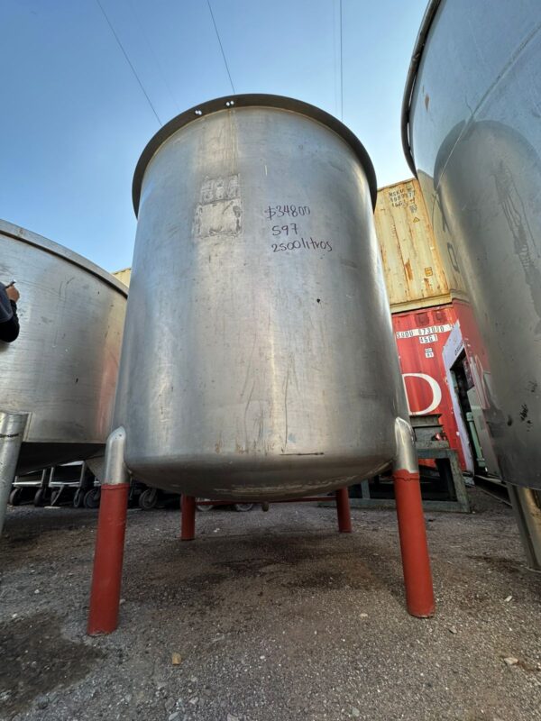TANQUE EN ACERO INOXIDABLE CAPACIDAD  DE 2,500 LITROS - Imagen 2