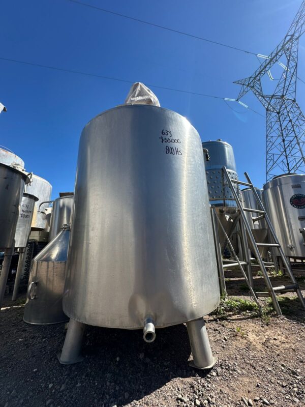 TANQUE EN ACERO INOXIDABLE  CON CAPACIDAD DE 800 LITROS - Imagen 3