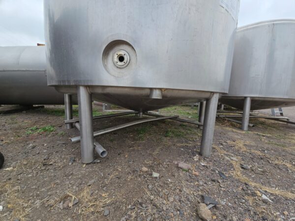 TANQUE TERMICO SANITARIO DE ACERO INOXIDABLE - Imagen 4