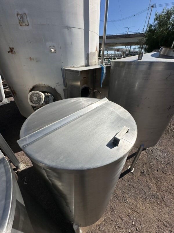 TANQUE NUEVO EN ACERO INOXIDABLE TIPO 304 CON CAPACIDAD DE 500 LITROS - Imagen 5