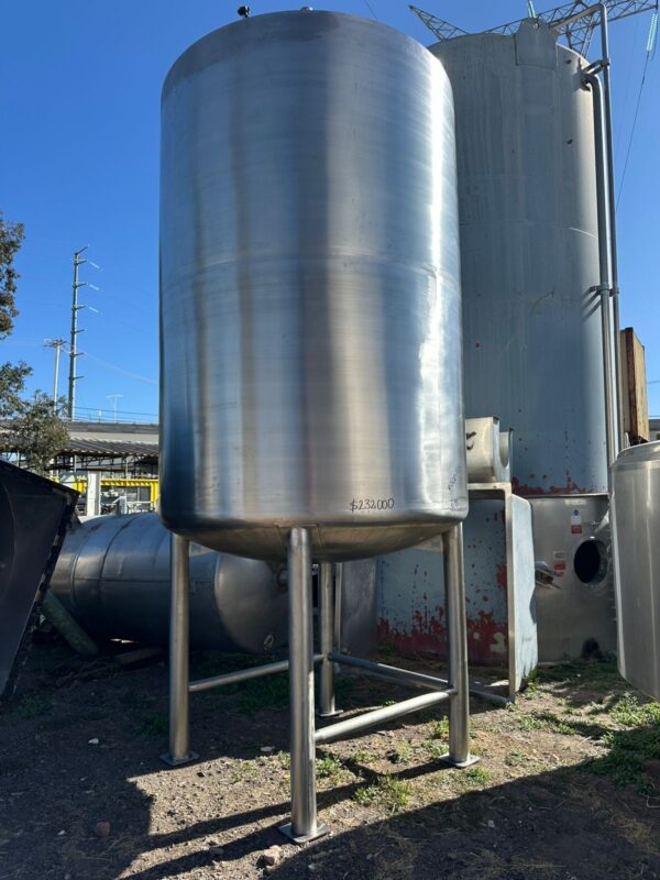 TANQUE NUEVO EN ACERO INOXIDABLE SANITARIO CON CAPACIDAD DE 6,500 LITROS