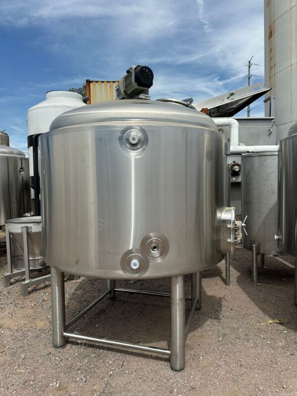 TANQUE DE ACERO INOXIDABLE CAPACIDAD 1,200 LITROS ENCHAQUETADO