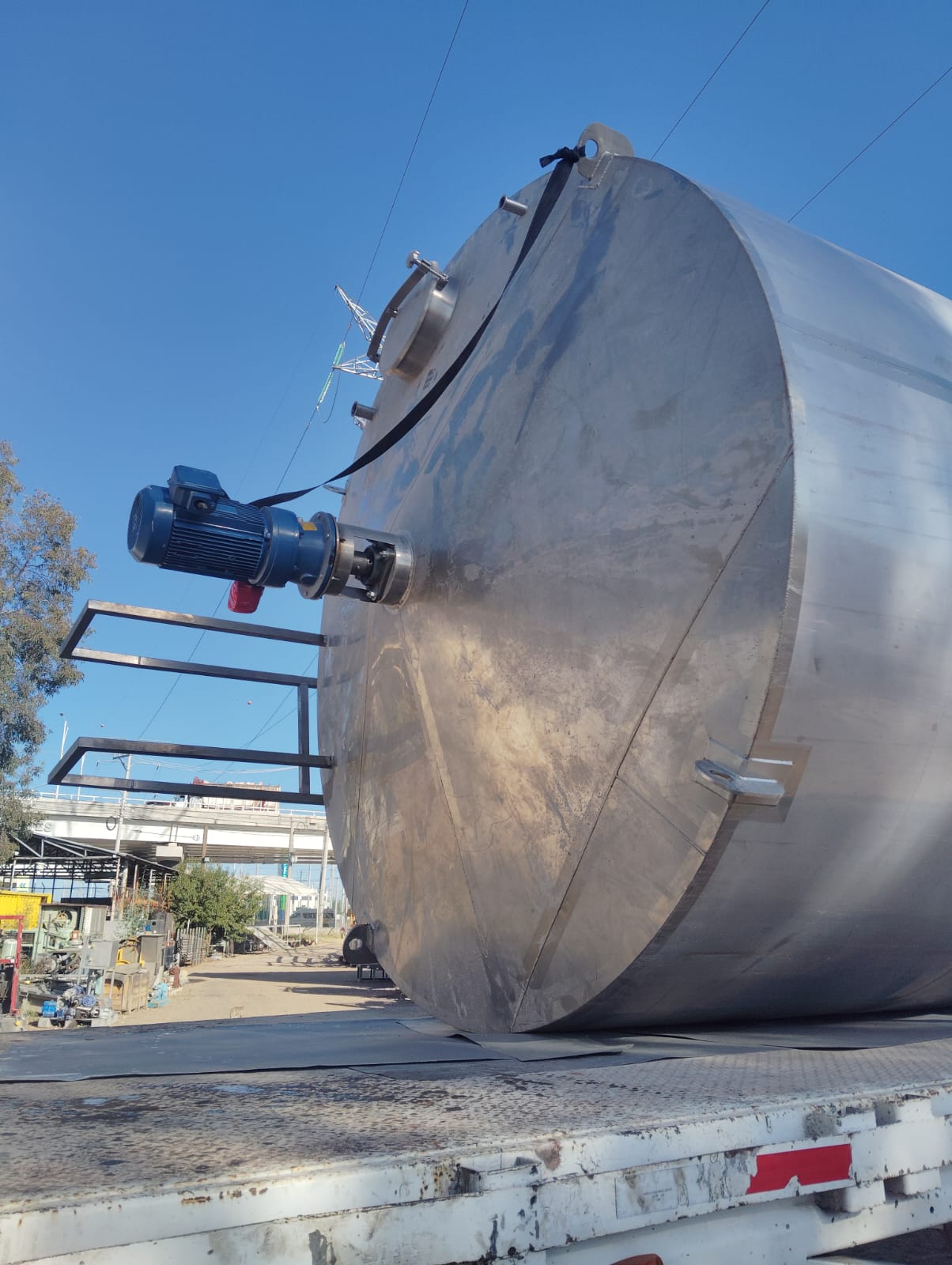TANQUE EN ACERO INOXIDABLE CAPACIDAD DE 27,000 LITROS. - Imagen 8