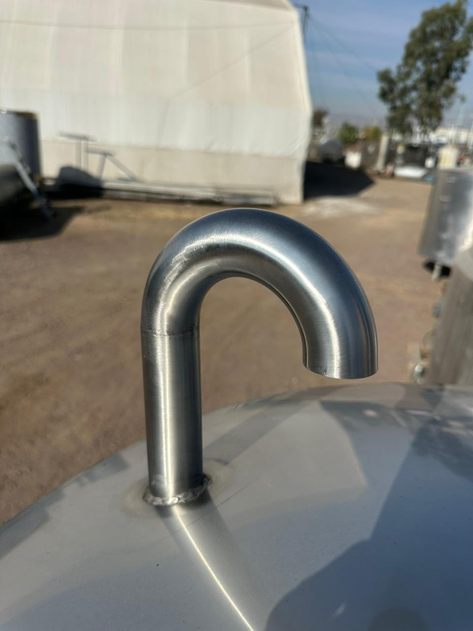 TANQUE EN ACERO INOXIDABLE CON CAPACIDAD DE 1,000 LITROS - Imagen 7