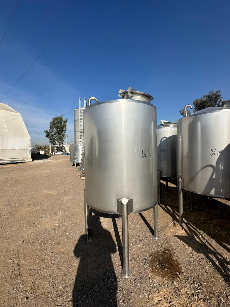 TANQUE EN ACERO INOXIDABLE CON CAPACIDAD DE 1,000 LITROS - Imagen 14