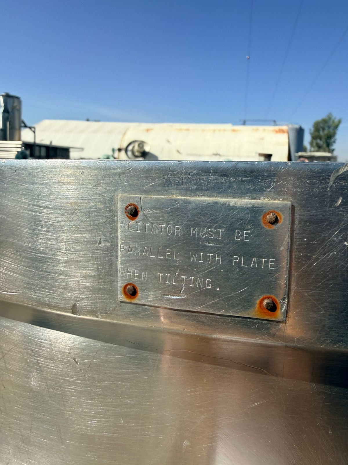 MARMITA EN ACERO INOXIDABLE CON CAPACIDAD DE 380 LITROS - Imagen 3