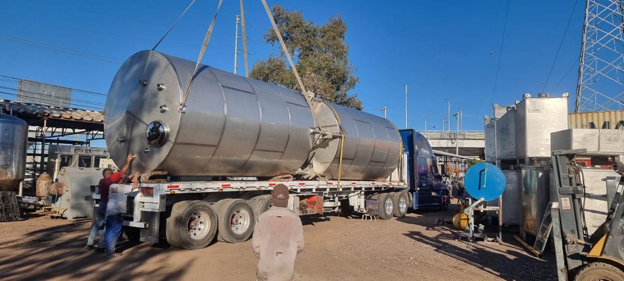 TANQUE NUEVO FABRICADO EN ACERO INOXIDABLE TIPO 304 CON CAPACIDAD DE 32 000 LITROS - Imagen 5