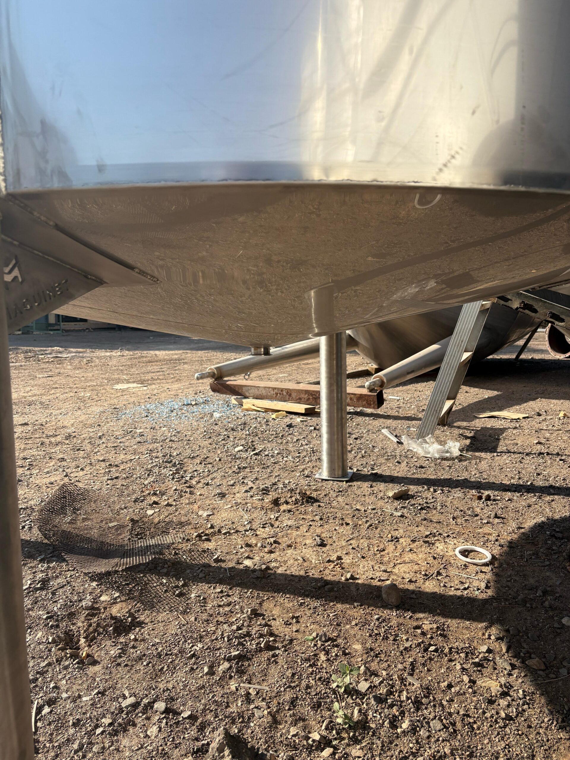 TANQUE DE ACERO INOXIDABLE TIPO 304 CON CAPACIDAD DE 10,000 LITROS - Imagen 3